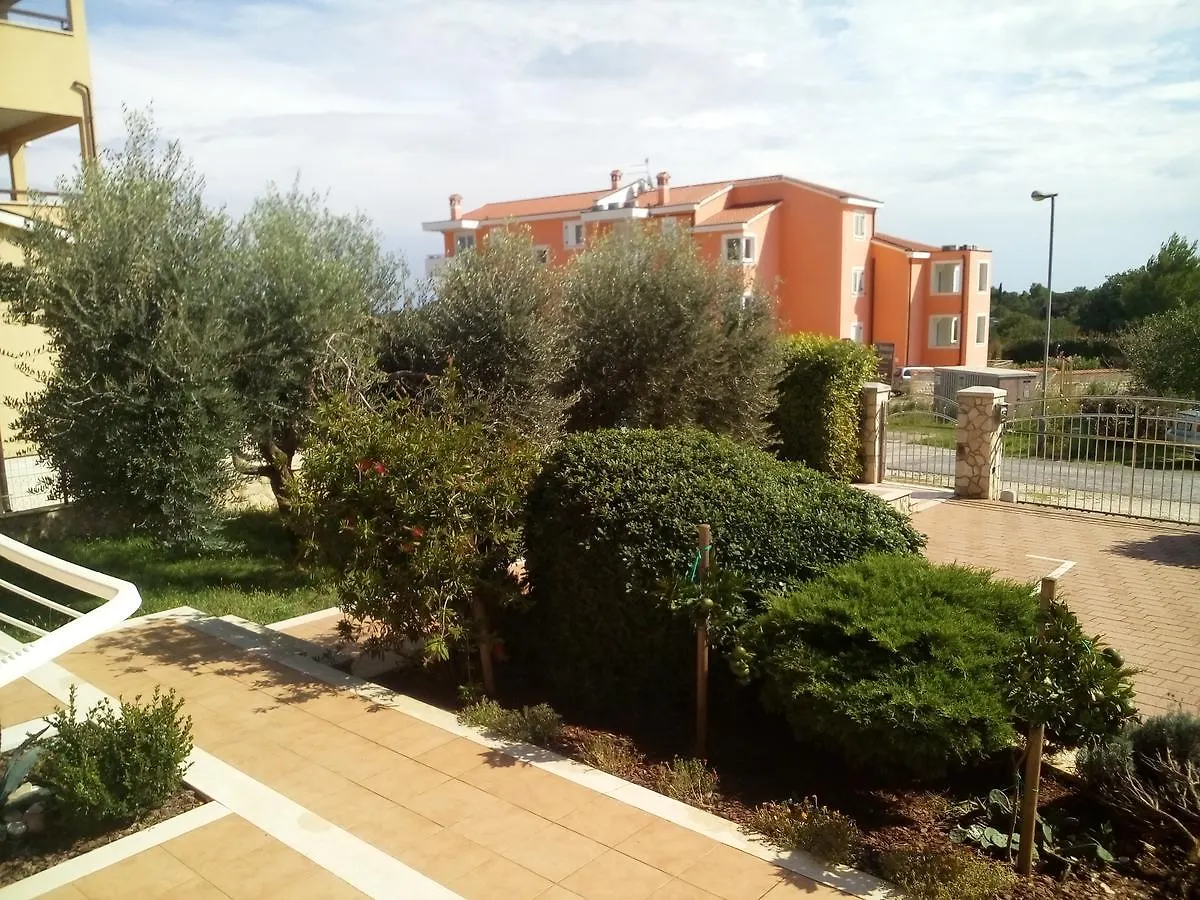 Apartments Villa Fernetich Premantura