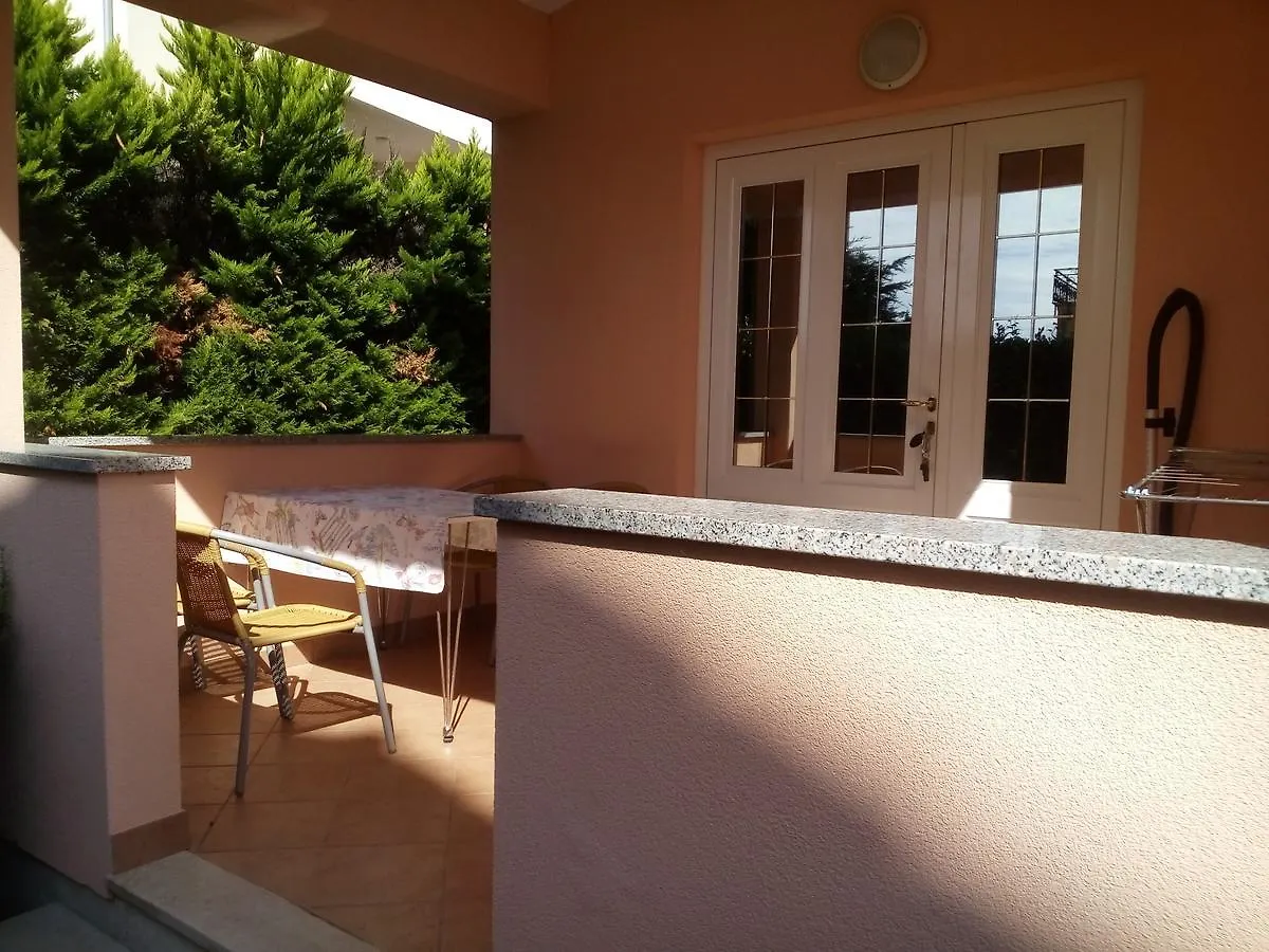 Apartments Villa Fernetich Premantura Croatia